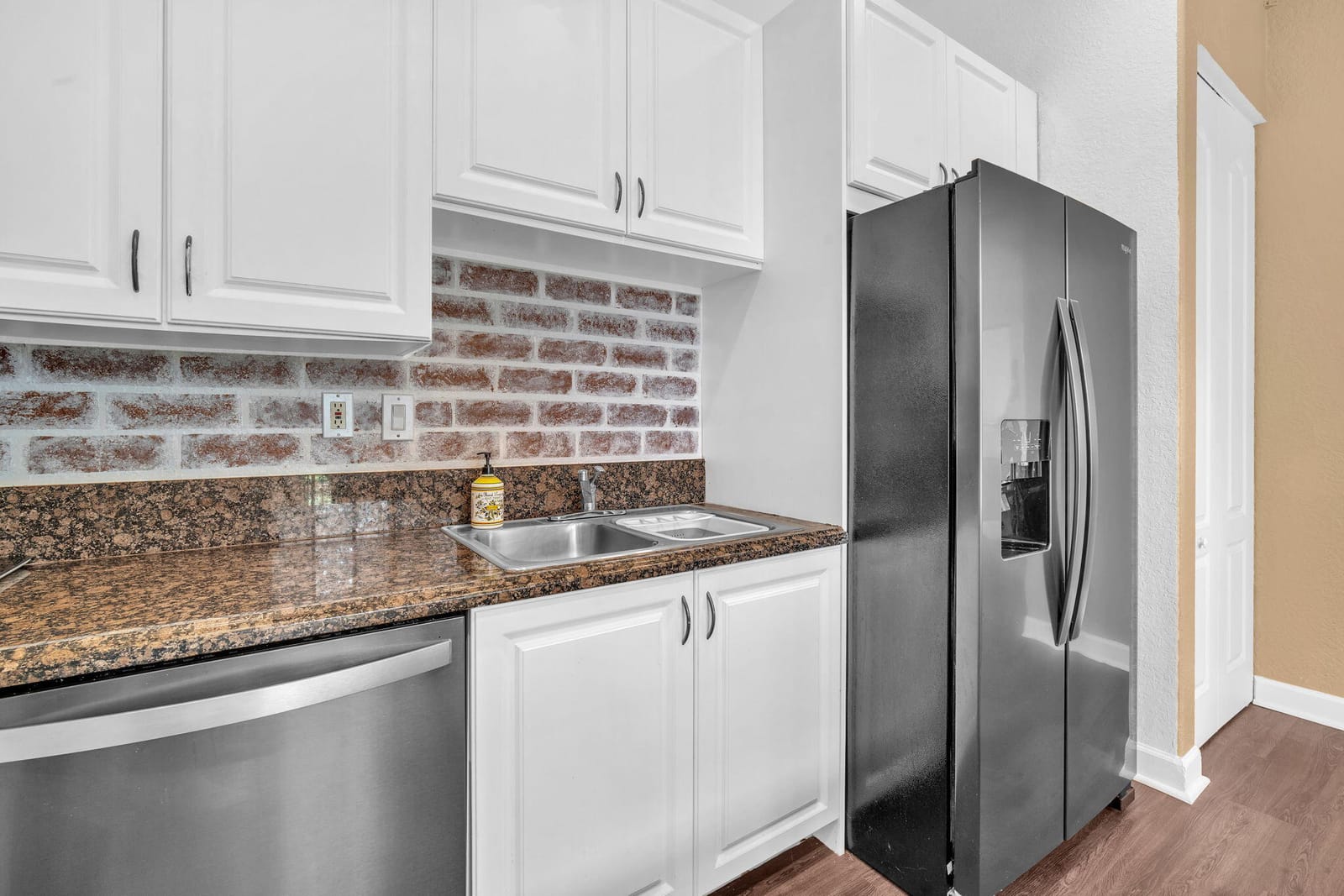 516 SW 147th Terrace, Pembroke Pines, FL 33027 photo 7