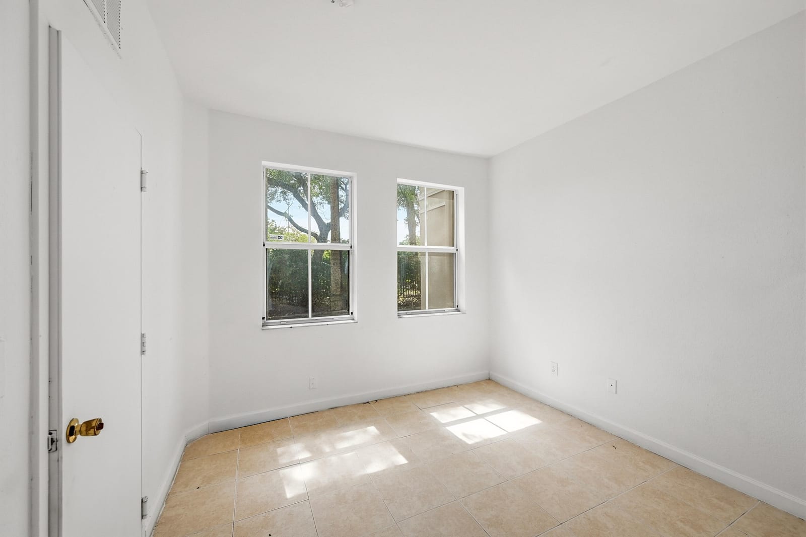 2151 Shoma Drive — photo 6