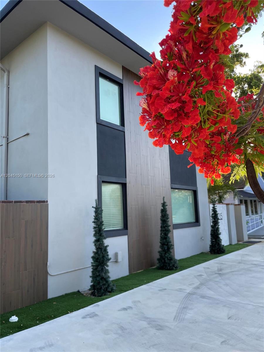 1215 E Broward Boulevard, Fort Lauderdale, FL 33301