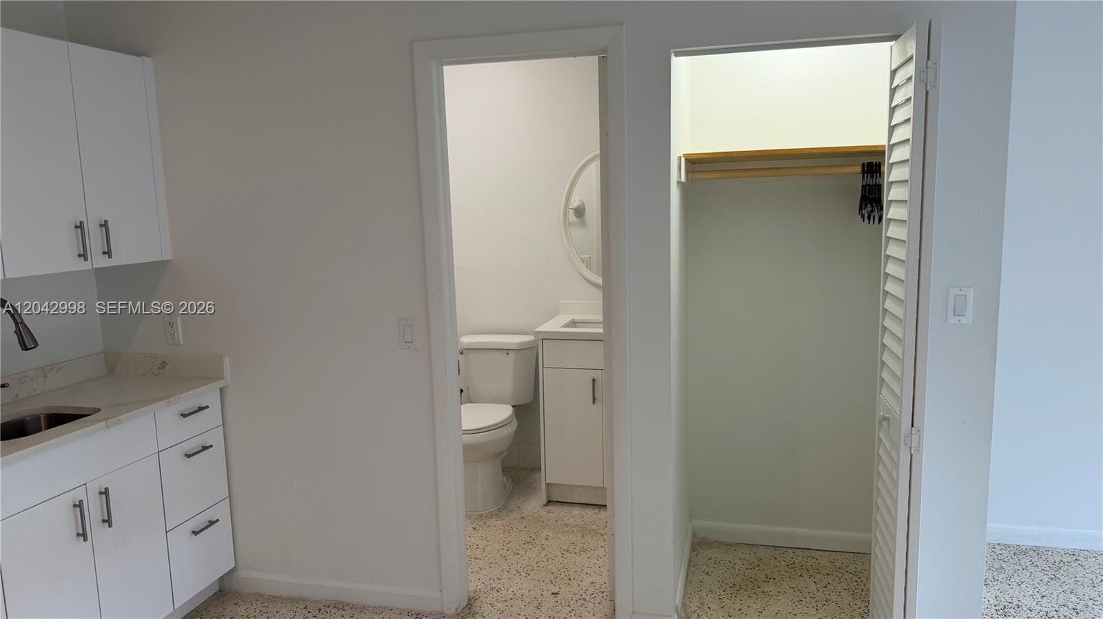 612 NW 43rd Court 0 — photo 5