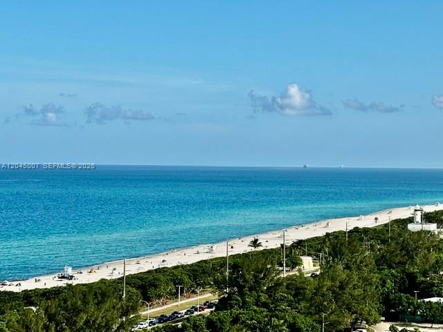 100 Bayview Drive 2124, Sunny Isles Beach, FL 33160