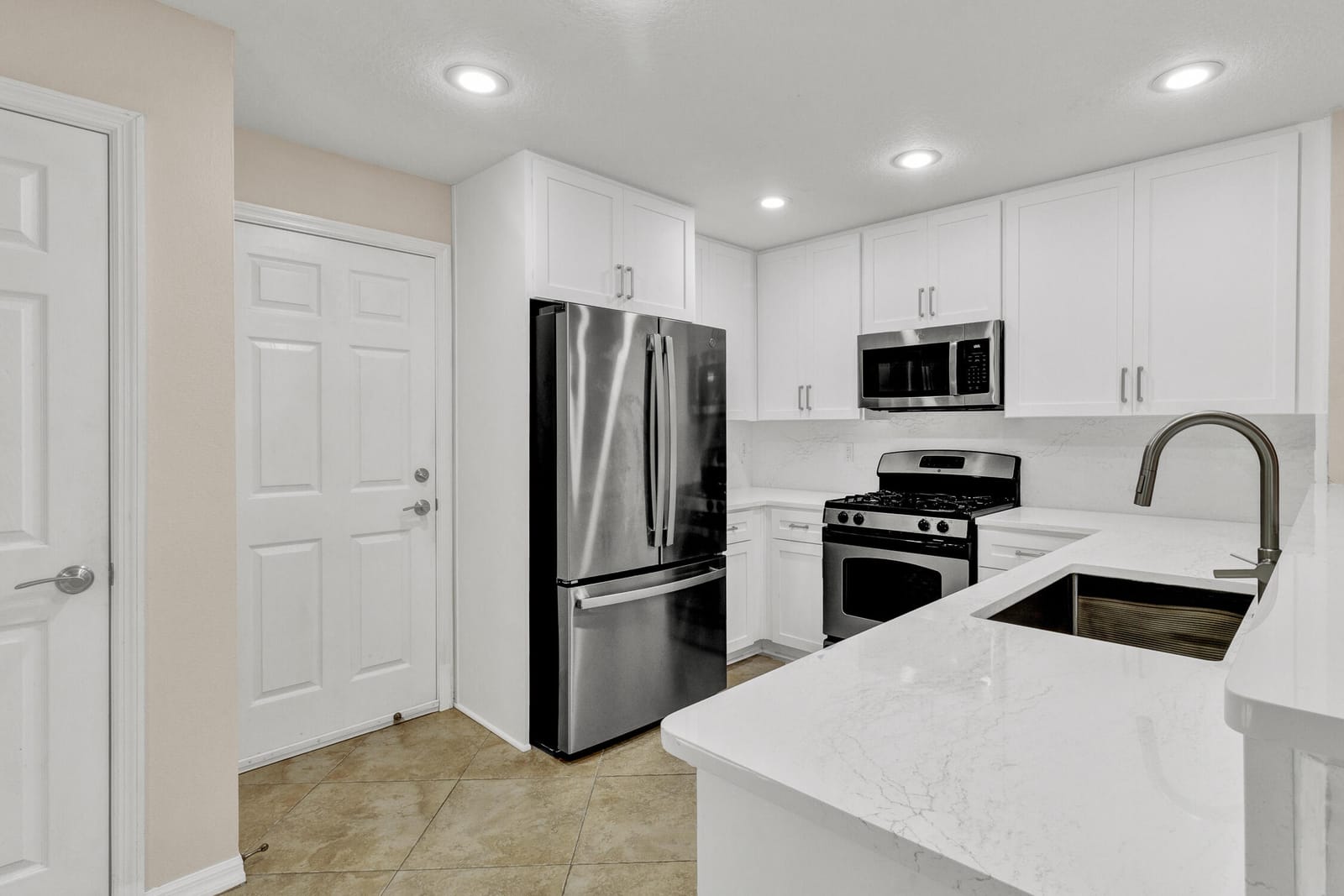 1670 Pointe West Way 1670, Vero Beach, FL 32966 photo 10