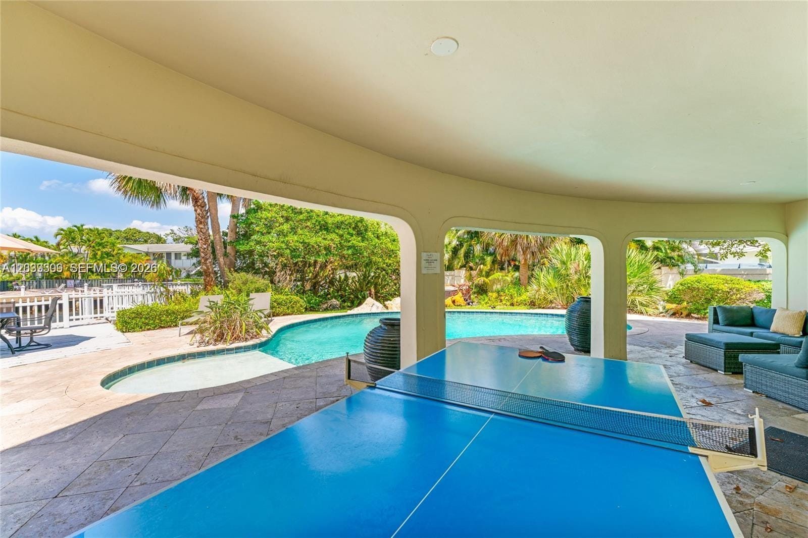 1809 Coral Gardens Drive — photo 4