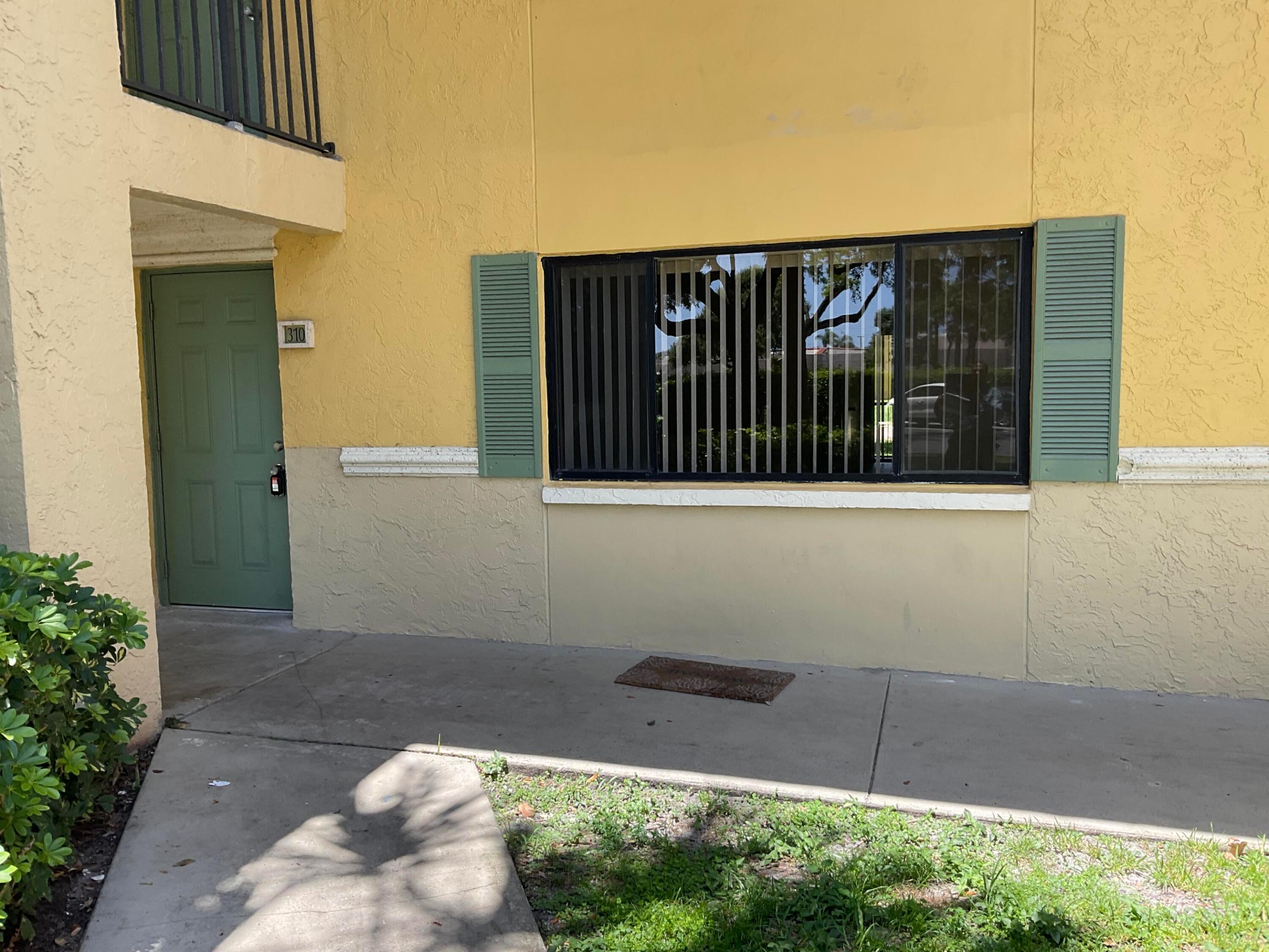 310 Meadows Circle, Boynton Beach, FL 33436, Boynton Beach