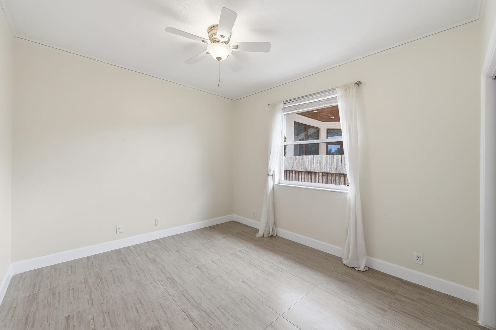 2644 Miller Court, Weston, FL 33332 photo 18