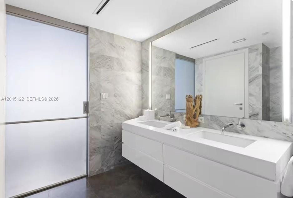 220 21st Street 401, Miami Beach, FL 33139 photo 23