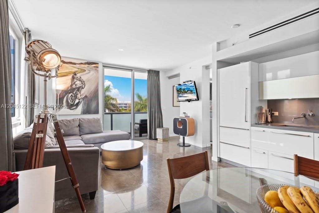 220 21st Street 401, Miami Beach, FL 33139 photo 7