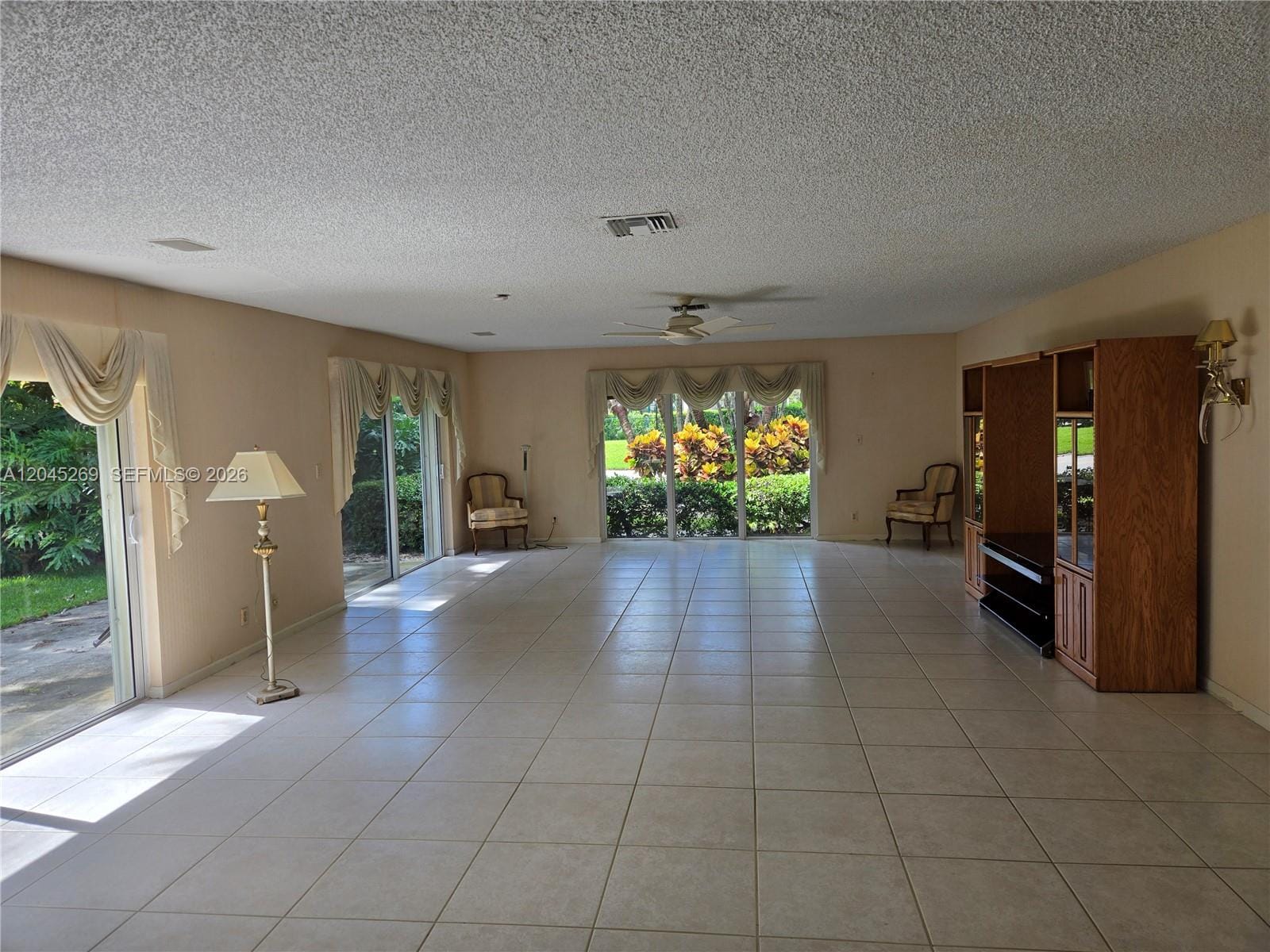 908 Cypress Terrace V57 — photo 8