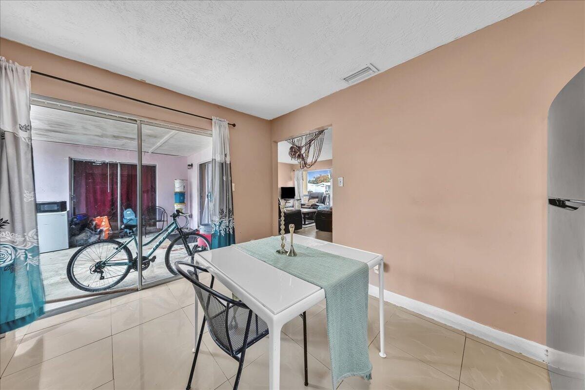 3560 NW 34th Way, Lauderdale Lakes, FL 33309 photo 13