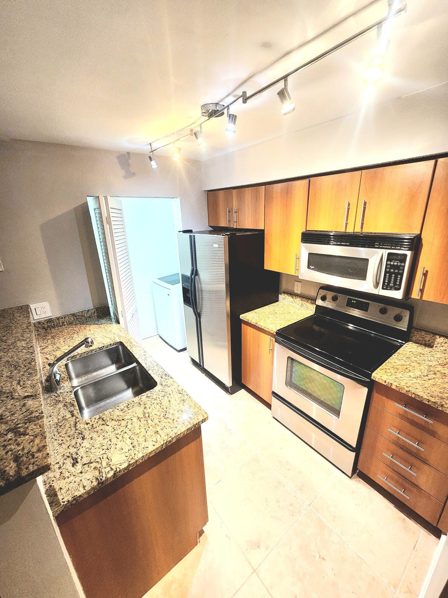 1050 Crystal Way C, Delray Beach, FL 33444 photo 7