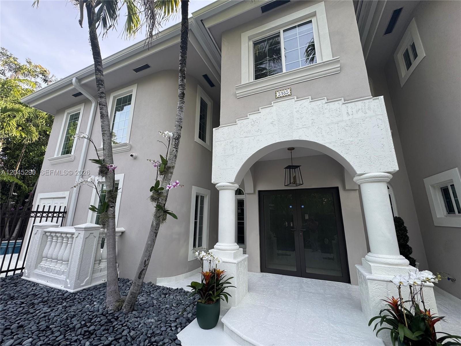 3185 Washington Street, Miami, FL 33133, Miami