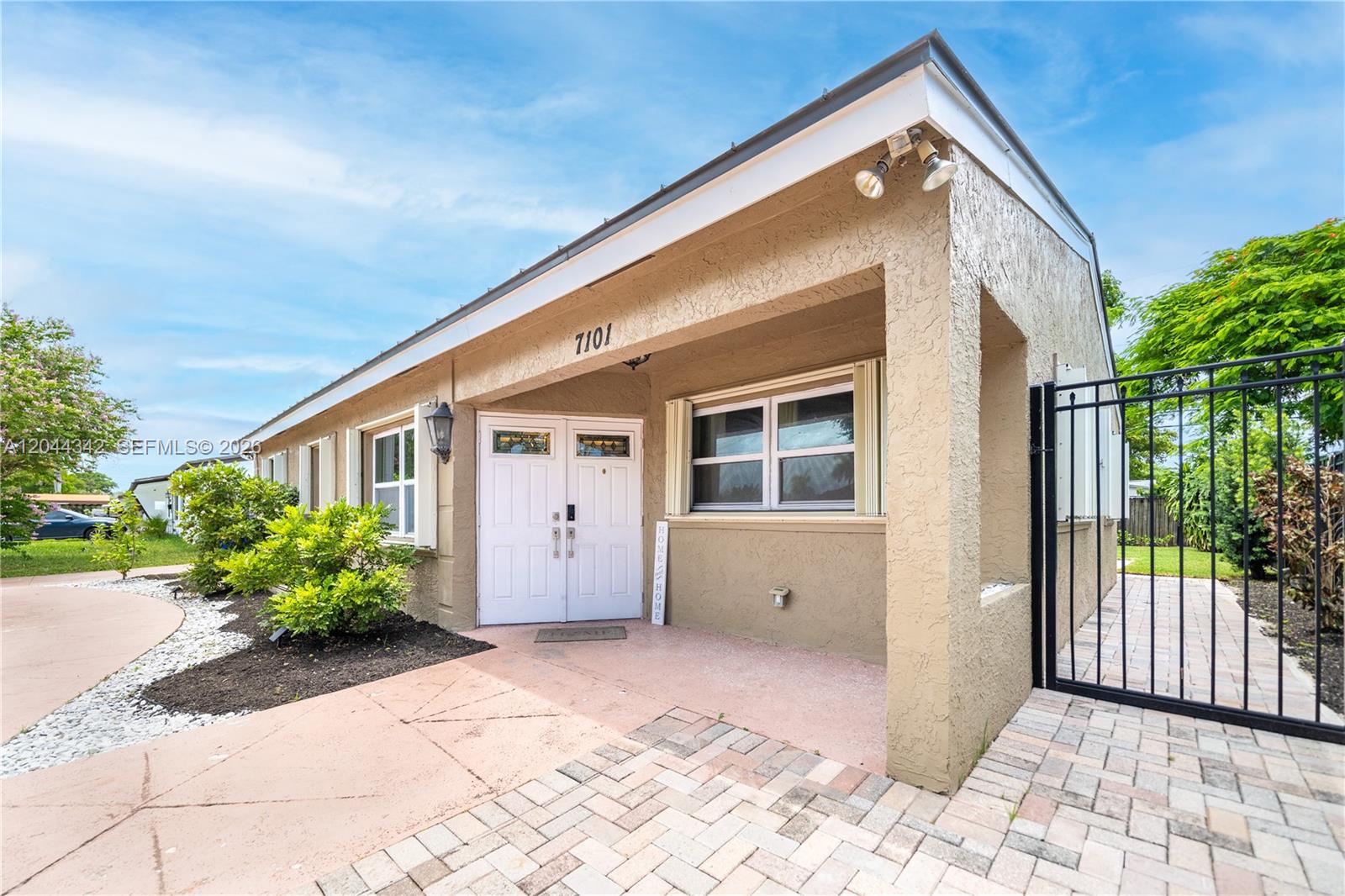 7101 Hope Street, Hollywood, FL 33024