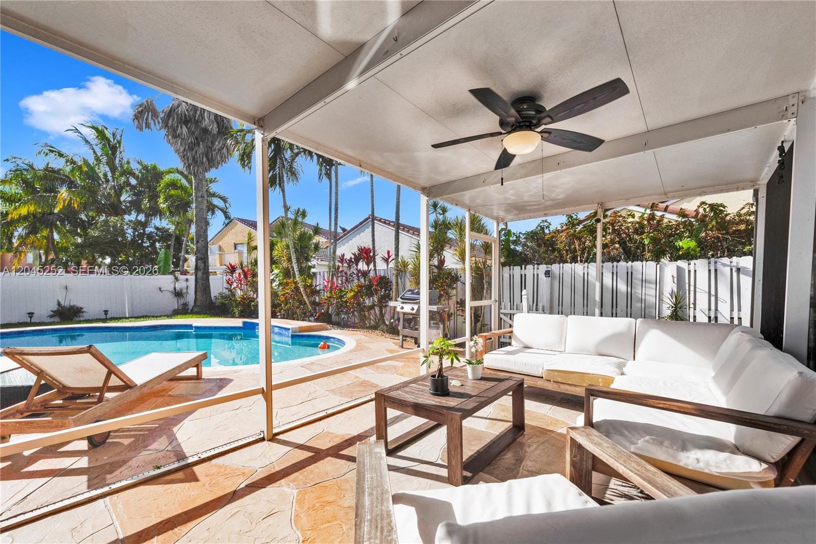 18910 NW 10th Terrace, Pembroke Pines, FL 33029 photo 11