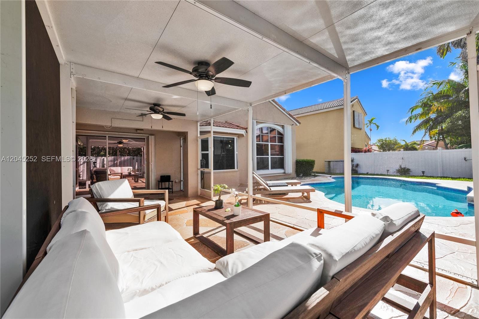18910 NW 10th Terrace, Pembroke Pines, FL 33029 photo 12