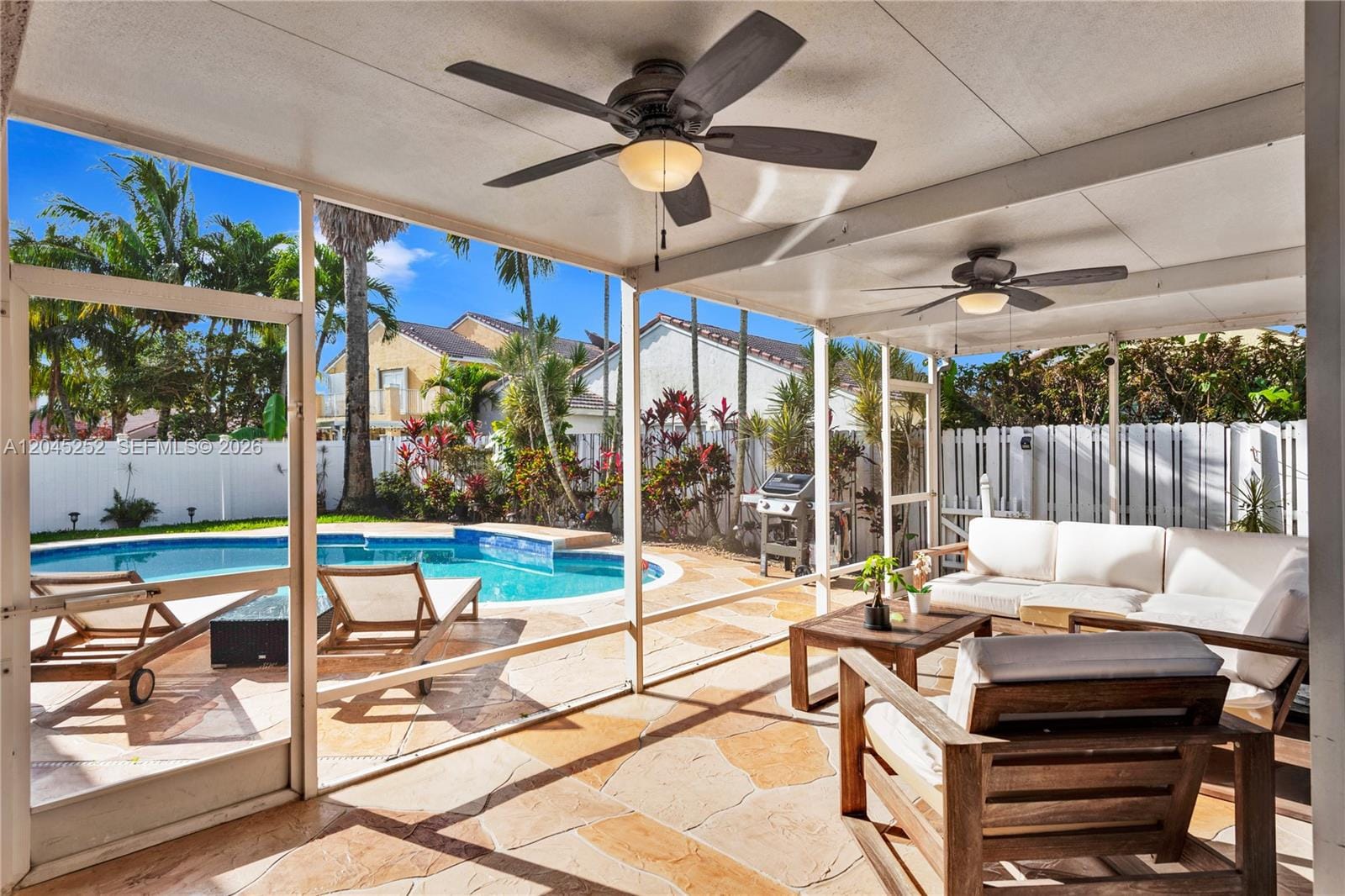 18910 NW 10th Terrace, Pembroke Pines, FL 33029 photo 15
