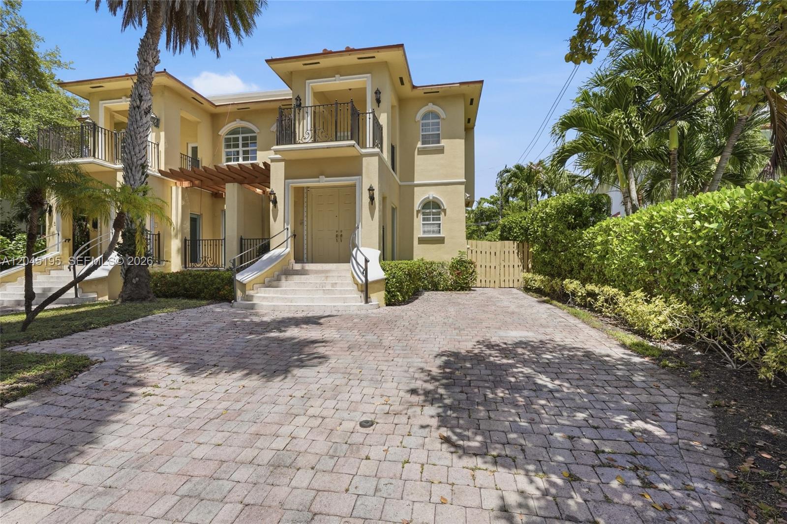 592 Fernwood Road B, Key Biscayne, FL 33149, Key Biscayne