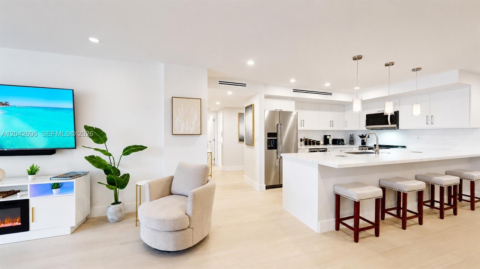 177 Ocean Lane Drive 213, Key Biscayne, FL 33149 photo 2