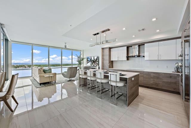 3 Water Club Way 1801, North Palm Beach, FL 33408