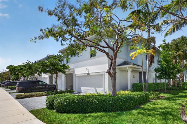 1835 Sandpiper Pointe Place, Deerfield Crossing, Deerfield Beach, FL