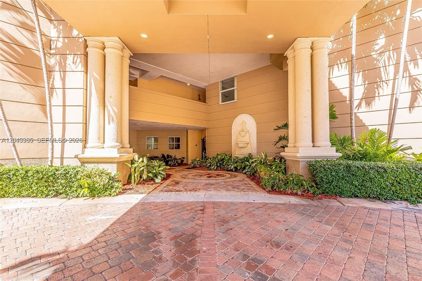17150 N Bay Road 2222, Sunny Isles Beach, FL 33160 photo 5