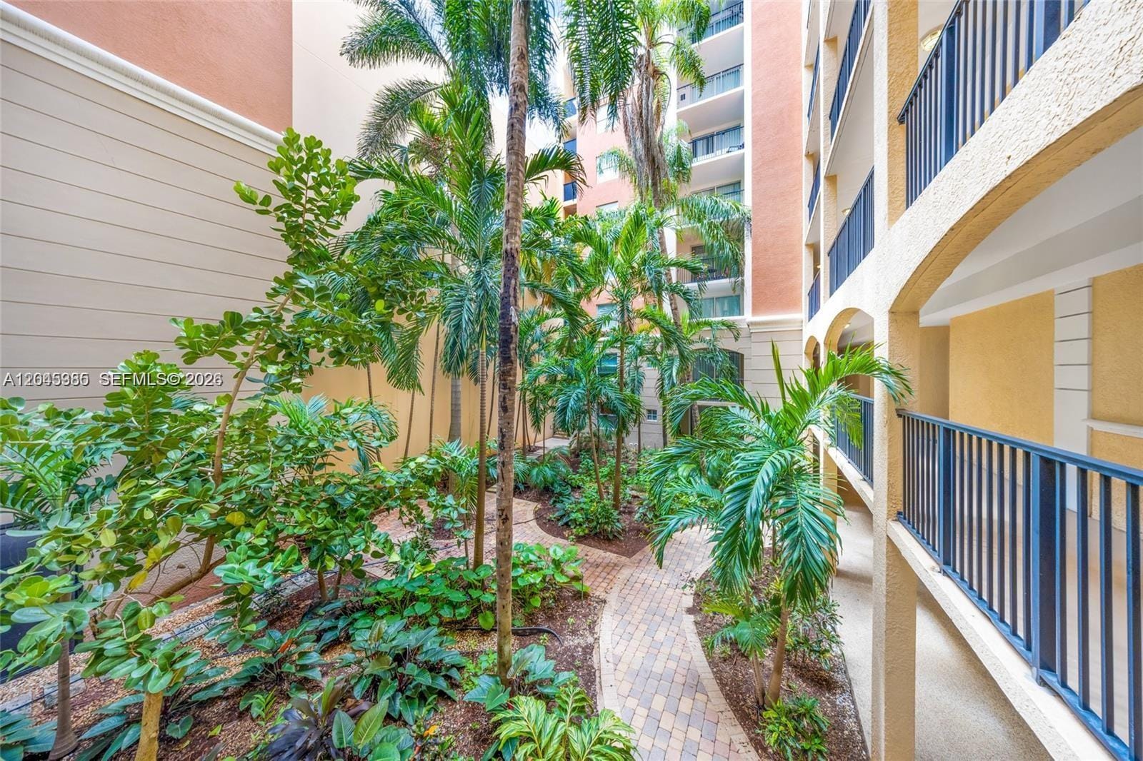17150 N Bay Road 2222, Sunny Isles Beach, FL 33160 photo 8