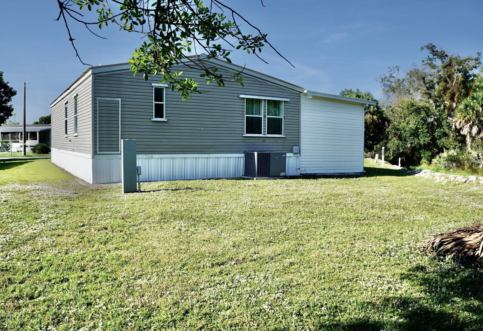 325 Mockingbird Avenue, Fort Pierce, FL 34982 photo 26
