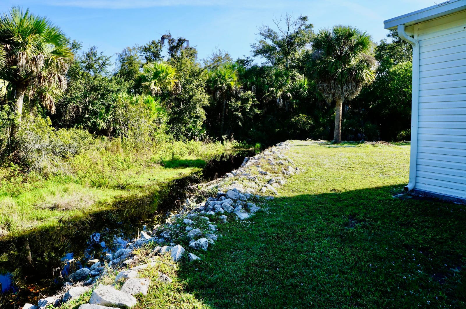 325 Mockingbird Avenue — photo 4