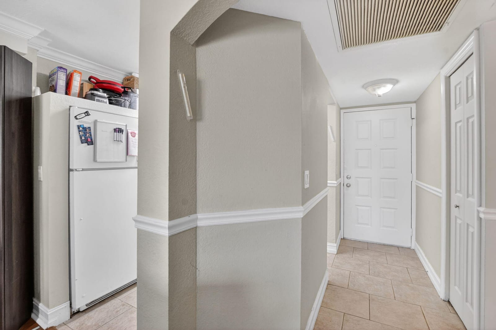 21895 Lake Forest Circle 201 — photo 3