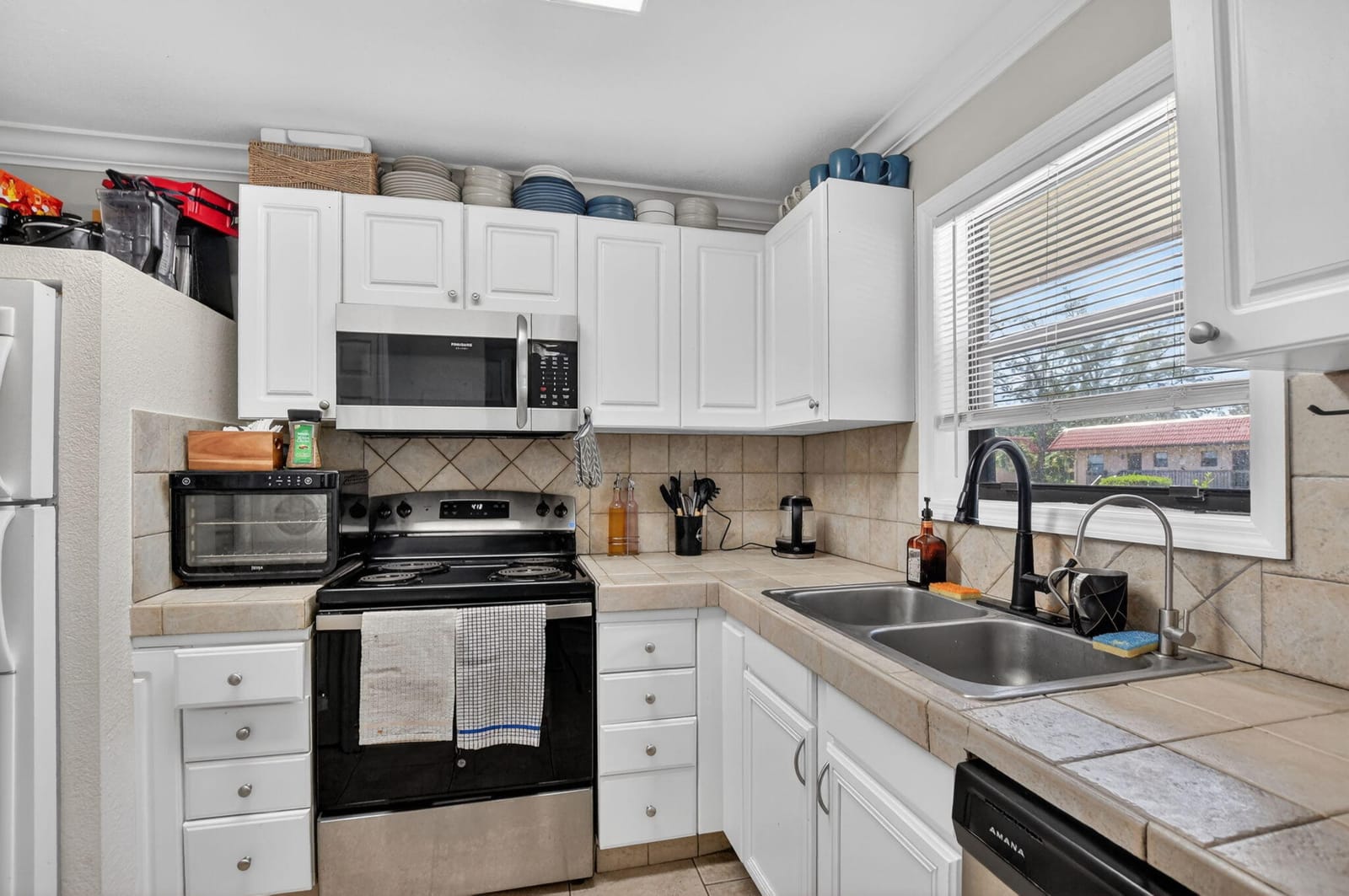 21895 Lake Forest Circle 201 — photo 5