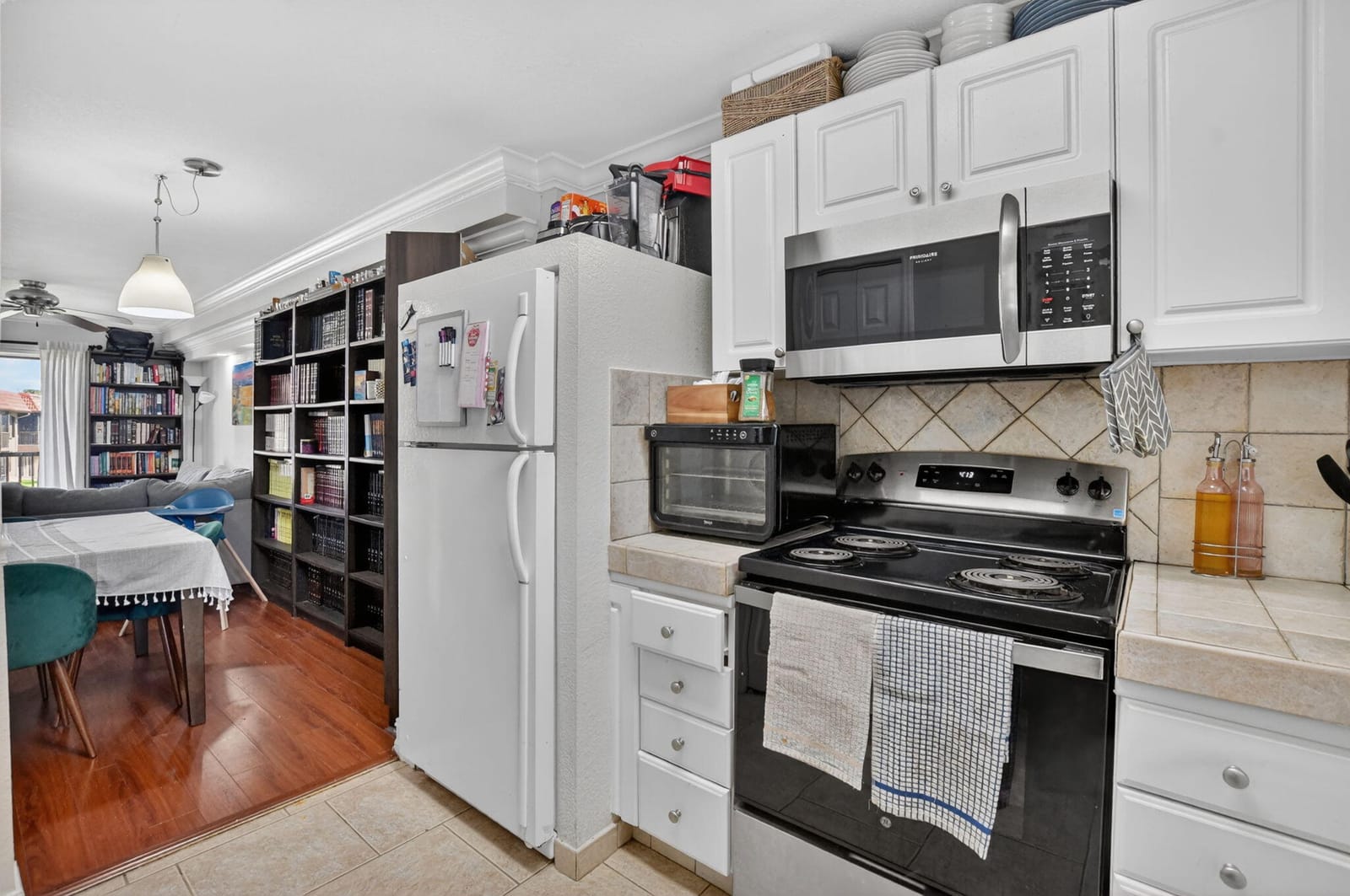 21895 Lake Forest Circle 201 — photo 7
