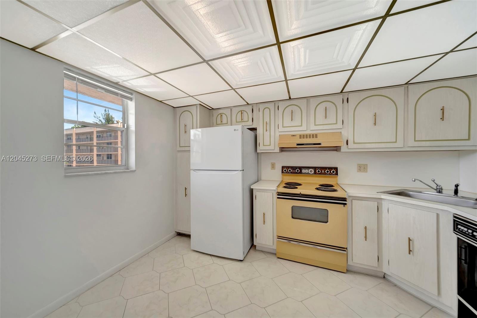 2571 Aragon Boulevard 220, Sunrise, FL 33322 photo 17