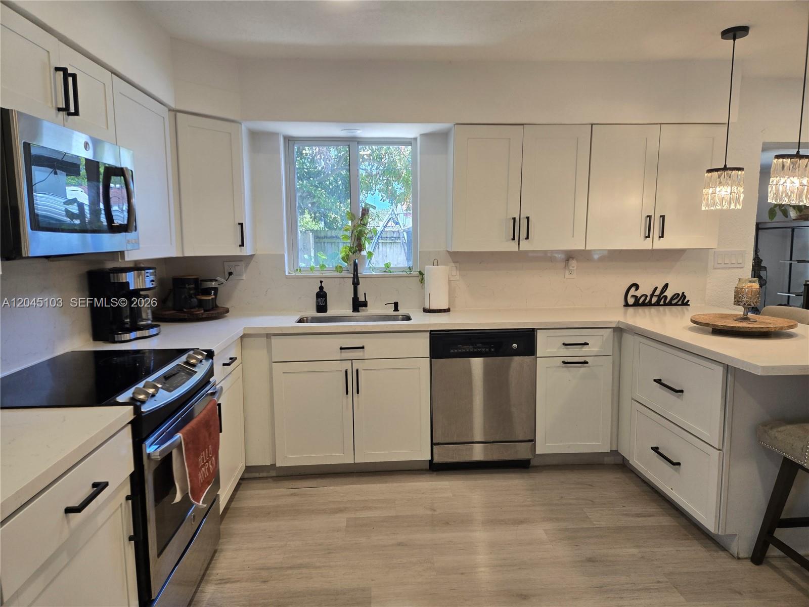 1131 N 75th Avenue, Hollywood, FL 33024, Hollywood