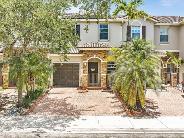 8887 SW 225th Street, Cutler Bay, FL 33190