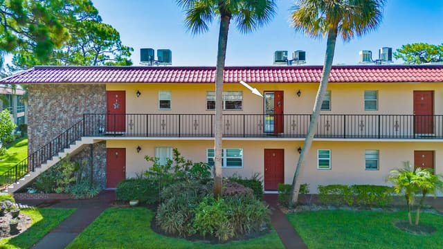 1975 SW Palm City Road G, King Mountain Condo (Aka Monterey Yacht & Country, Stuart, FL