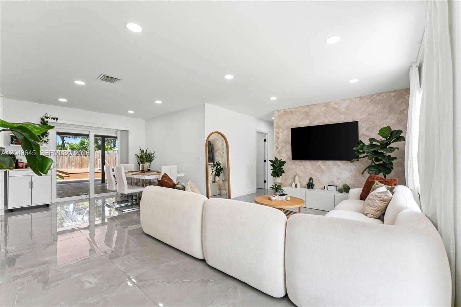 1120 SW 7th Avenue, Deerfield Beach, FL 33441