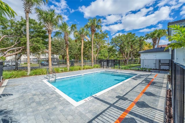 5125 SW 37th Street, Pembroke Park, FL 33023