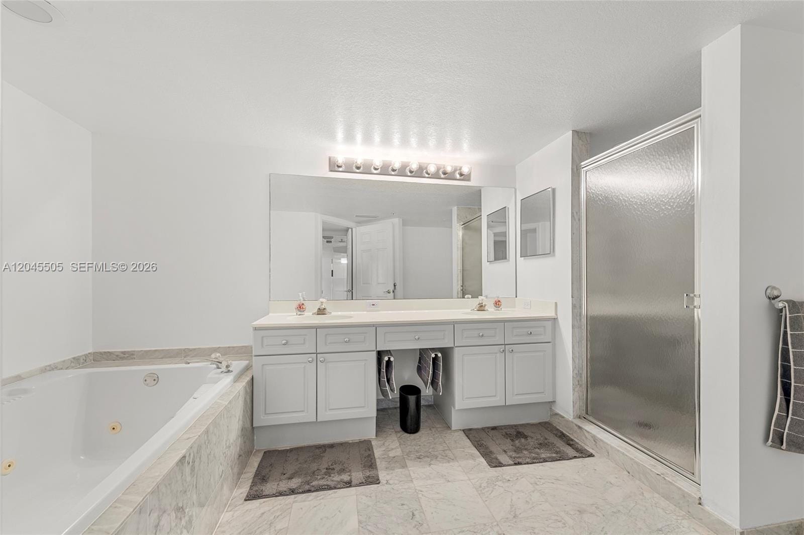 17275 Collins Avenue 804 — photo 3
