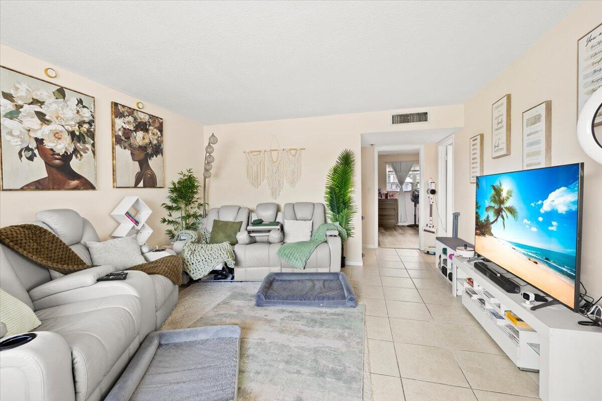 1905 Lake Worth Road, Lake Worth Beach, FL 33461, Lake Worth Beach