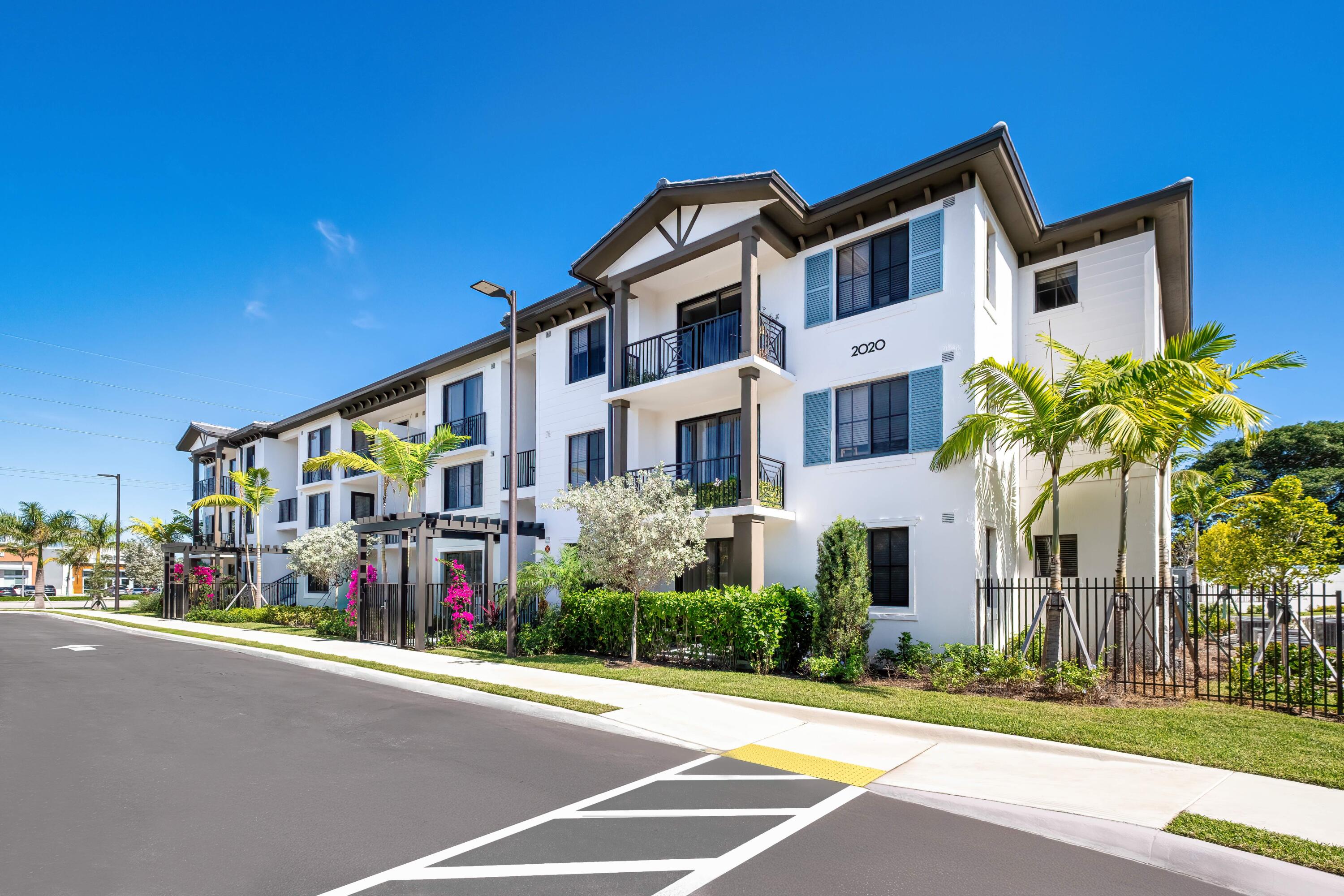 2000 Stirling Road 7-104, Hollywood, FL 33020, Hollywood