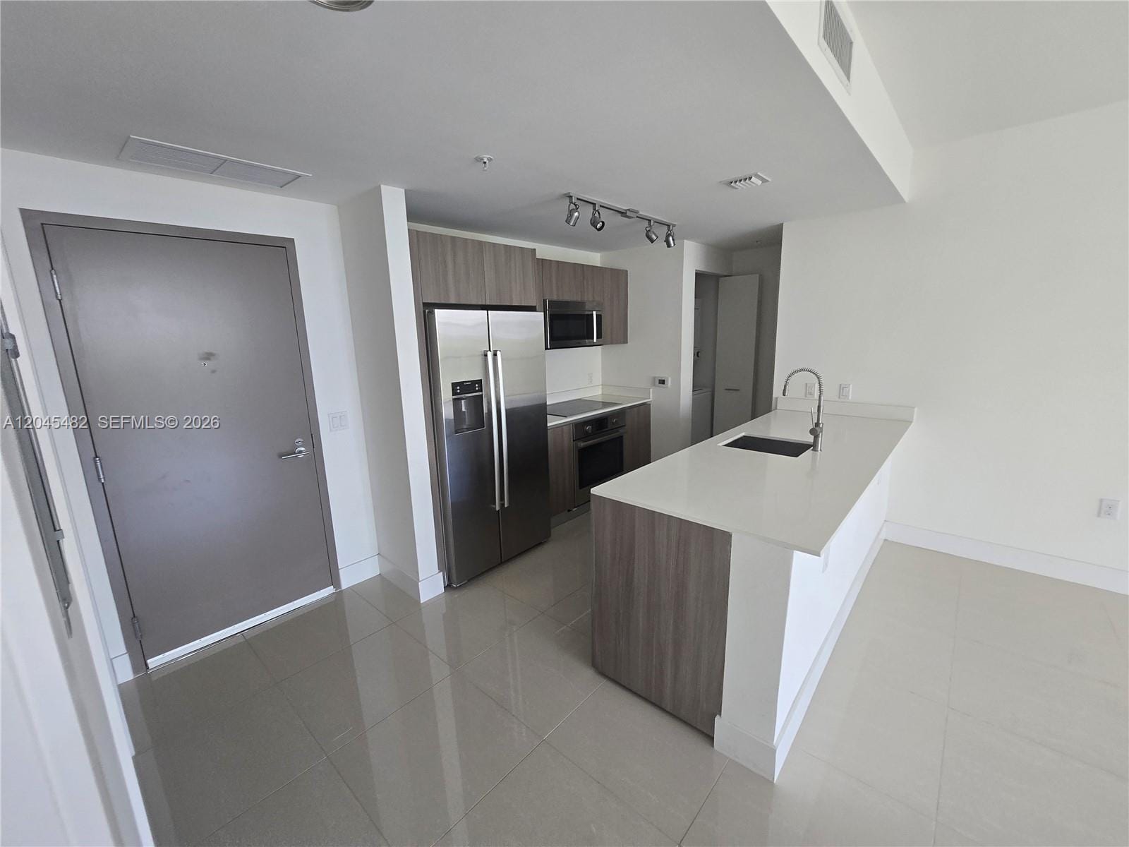 201 SW 17th Road 611, Miami, FL 33129 photo 5