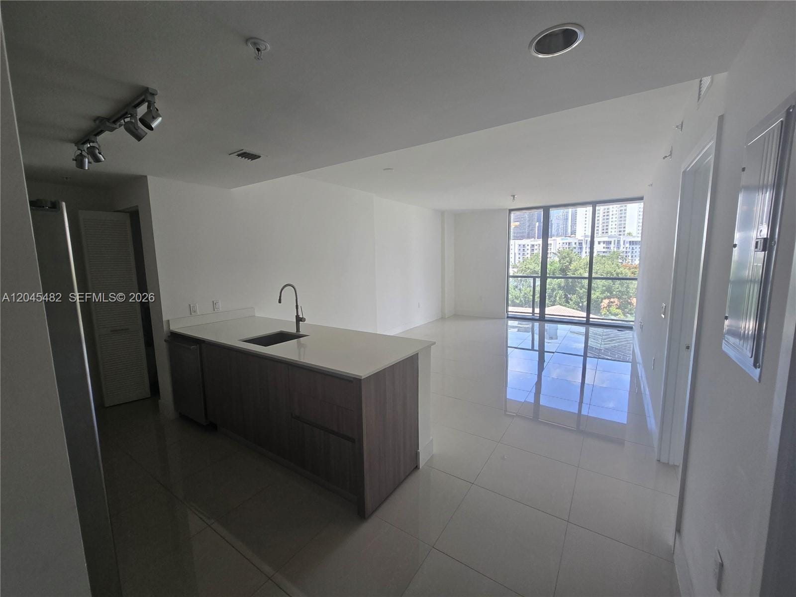 201 SW 17th Road 611, Miami, FL 33129 photo 8