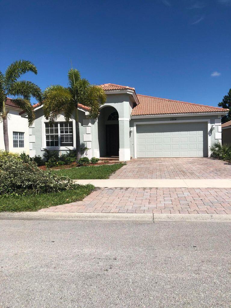 2264 Newport Isles Boulevard, Port St. Lucie, FL 34953, Port St Lucie