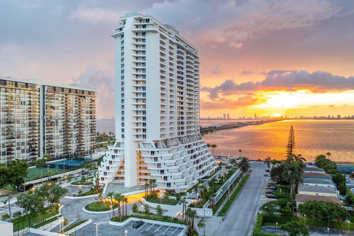 555 NE 34th Street 1810, Miami, FL 33137, Miami