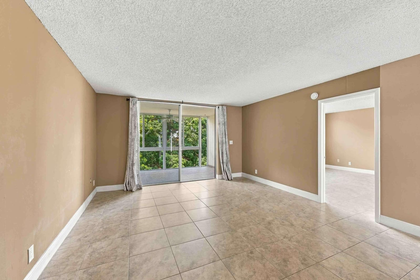 7680 NW 18th Street 406, Margate, FL 33063 photo 13