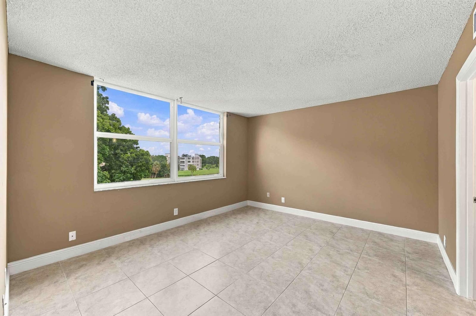 7680 NW 18th Street 406, Margate, FL 33063 photo 6