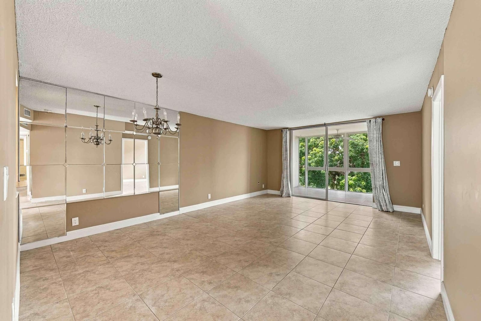 7680 NW 18th Street 406, Margate, FL 33063 photo 10