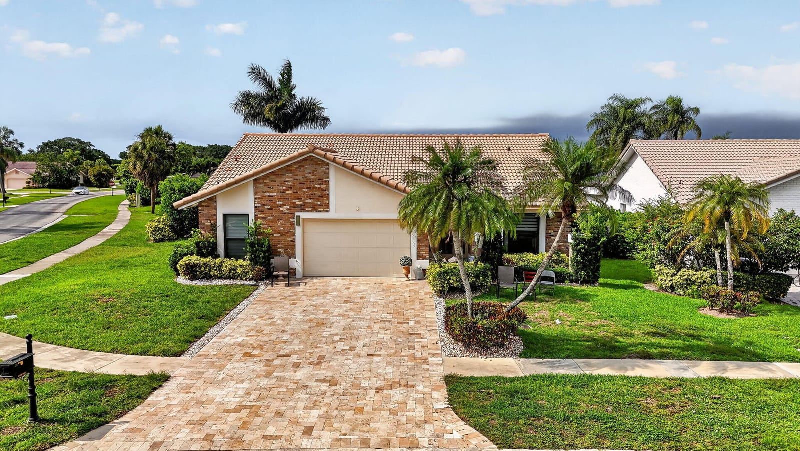 10065 Camelback Lane — photo 3