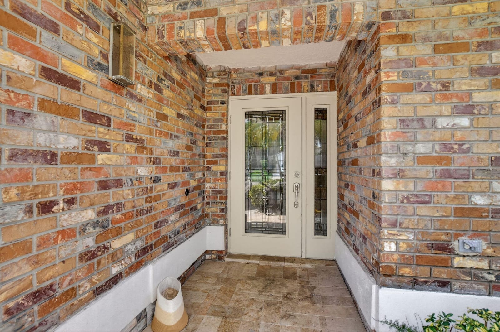 10065 Camelback Lane — photo 4