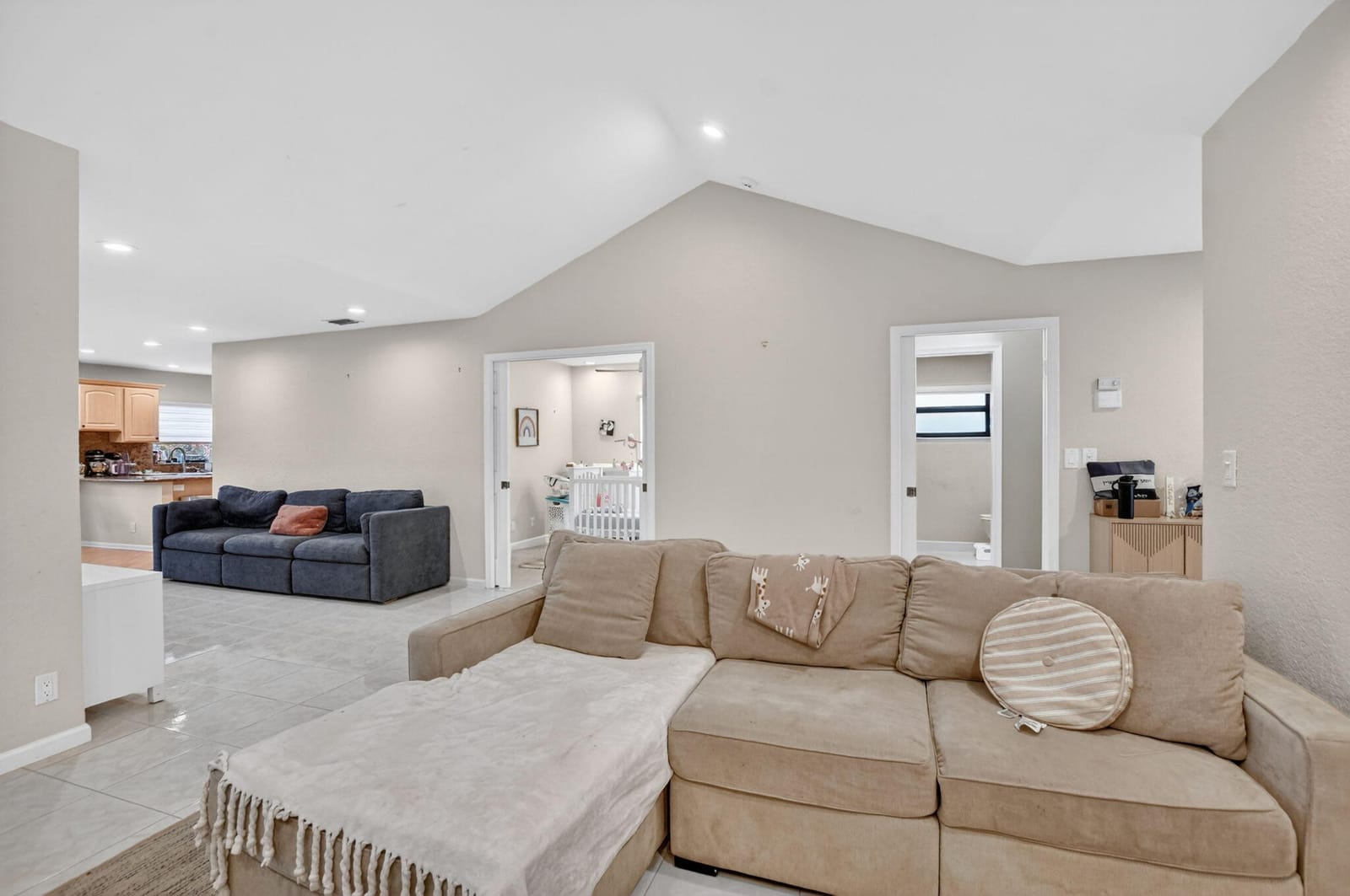 10065 Camelback Lane — photo 8