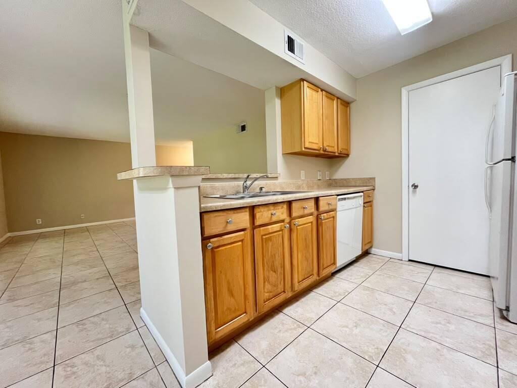 815 W Boynton Beach Boulevard 1-106, Boynton Beach, FL 33426 photo 23